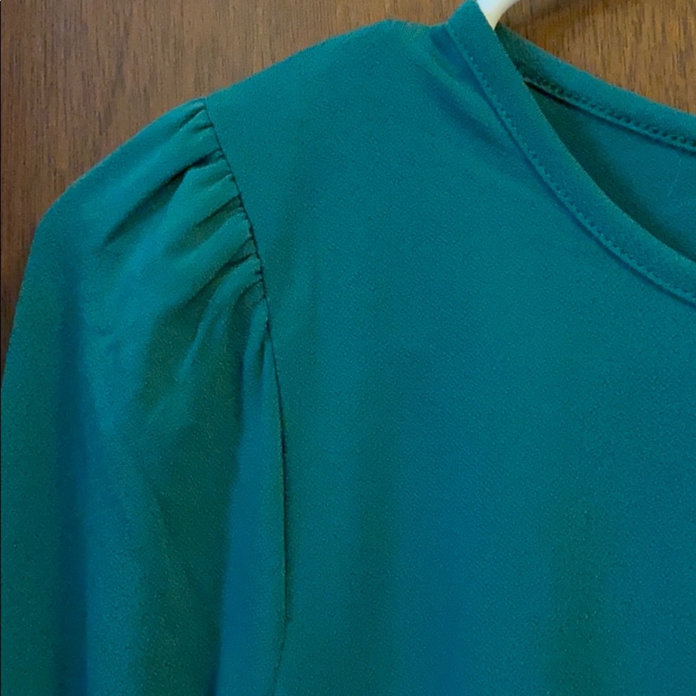 Express Top - Picture 2 of 5